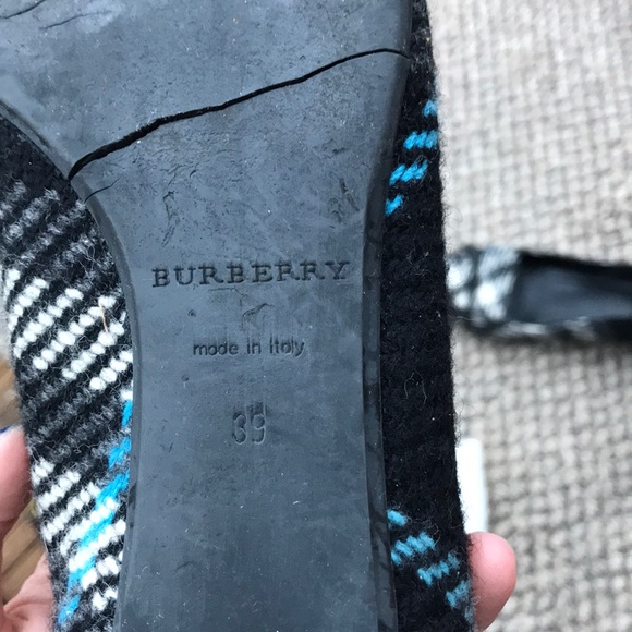 Burberry flats - Picture 3 of 3